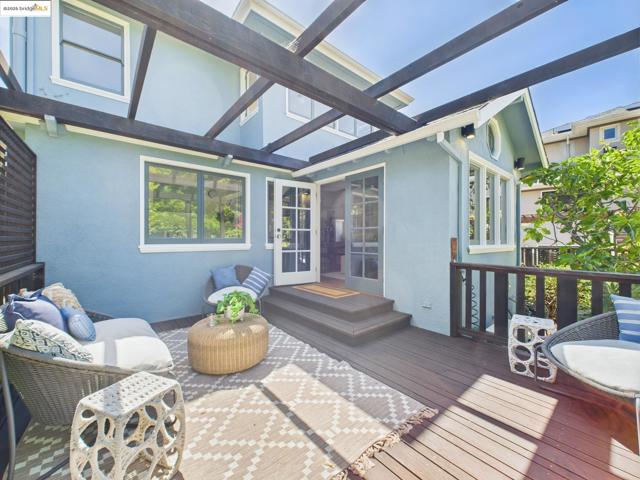 5920 Ivanhoe Rd, Oakland CA: https://media.crmls.org/mediaz/1a963d23-e912-4f19-807e-0b3236803cbc.jpg