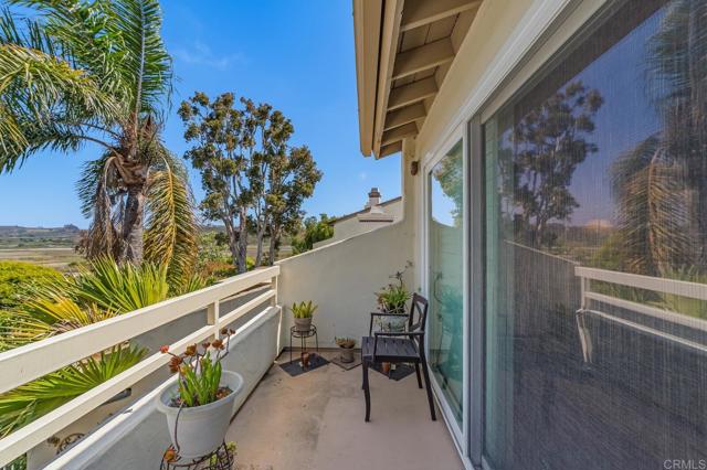 Detail Gallery Image 16 of 29 For 4843 Flying Cloud, Carlsbad,  CA 92008 - 2 Beds | 2/1 Baths