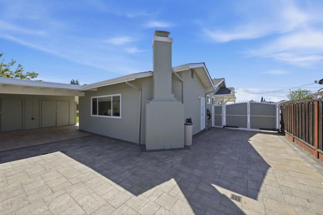 33790 Dartmouth Avenue, Union City CA: https://media.crmls.org/mediaz/1a99092d-4889-4d3a-bcc6-04371e2d902d.jpg