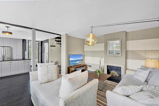 675 S. Sierra Ave, Solana Beach CA: https://media.crmls.org/mediaz/1a996c1d-c4d9-4474-9a46-a9fb1d45753d.jpg