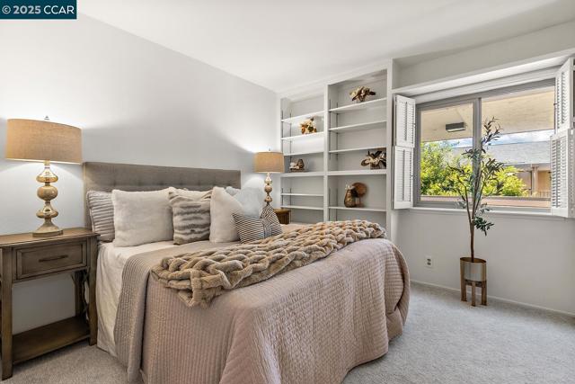 4033 Terra Granada Dr, Walnut Creek CA: https://media.crmls.org/mediaz/1a9994ca-13e7-497a-9e7a-418df61566d2.jpg