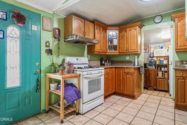 Detail Gallery Image 20 of 41 For 12605 1st Trl, Kagel Canyon,  CA 91342 - 2 Beds | 1 Baths