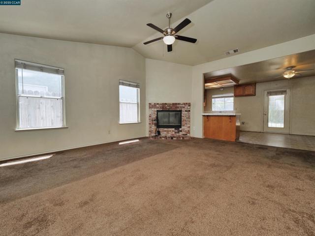 4212 Dunster Drive, Salida CA: https://media.crmls.org/mediaz/1a9b3229-d685-4f7f-985a-540cf5af57ff.jpg