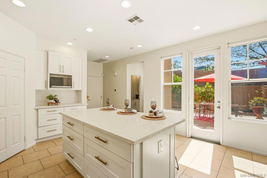 9876 Lone Quail Road - photo 14