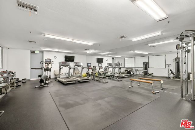 2132 Century Park Lane, Los Angeles CA: https://media.crmls.org/mediaz/1a9cc618-585f-4a08-8363-c3e50e6a0ec0.jpg