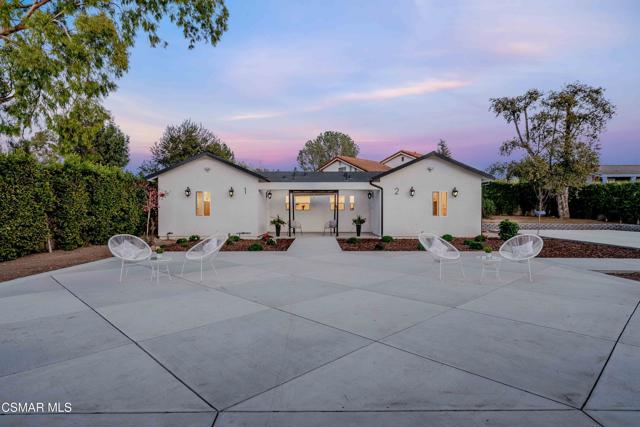 568 Bristol Avenue, Simi Valley CA: https://media.crmls.org/mediaz/1a9da790-19ea-459b-9bd8-c69ce50e622a.jpg