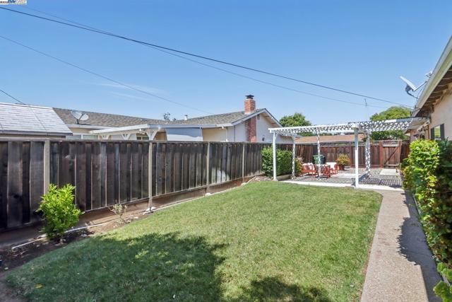 5349 Valpey Park Ave, Fremont CA: https://media.crmls.org/mediaz/1a9e0f3c-0471-49dd-a499-5f3496d25076.jpg