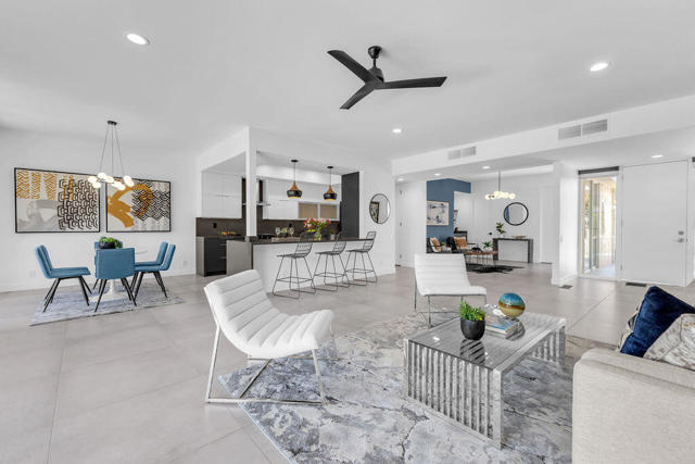 469 E Mariposa Drive, Palm Springs CA: https://media.crmls.org/mediaz/1a9e4cba-5199-4bfe-a85c-9b3c256960b5.jpg