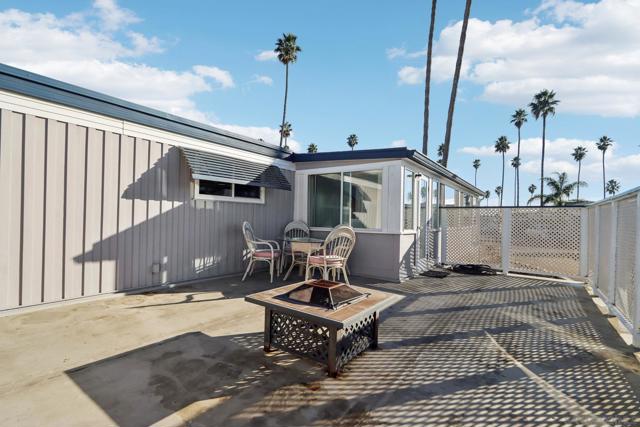 1215 Anchors Way Drive, Ventura CA: https://media.crmls.org/mediaz/1a9e95f6-7887-4353-a24e-037ba2a9f896.jpg