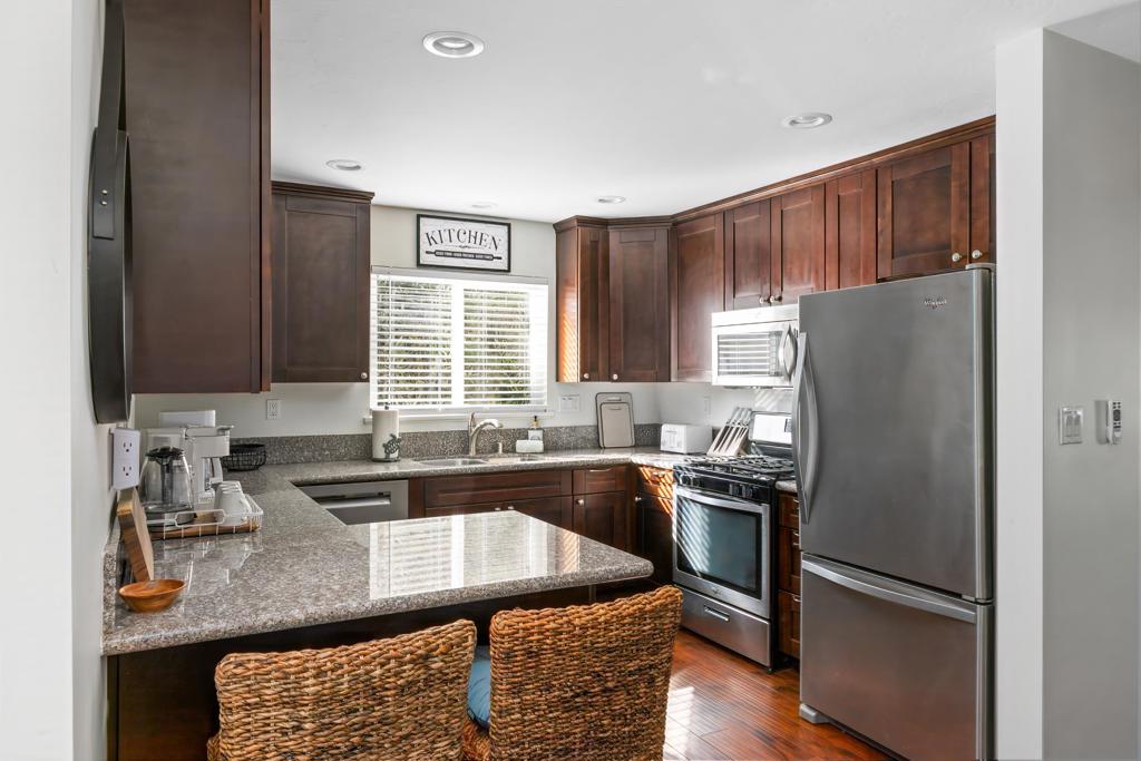 4489 Bertha Street - photo 4