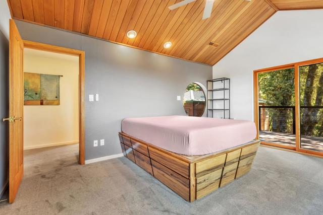 950 Oak Ridge Road, Los Gatos CA: https://media.crmls.org/mediaz/1a9f2c3f-dfa1-4ed7-9146-879e21ab93f4.jpg