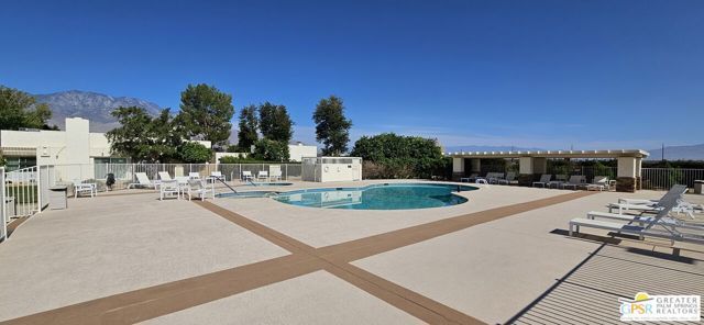 5920 Paradise Plaza, Palm Springs CA: https://media.crmls.org/mediaz/1aa1c54e-a6bf-4975-acff-28b367f58bf4.jpg
