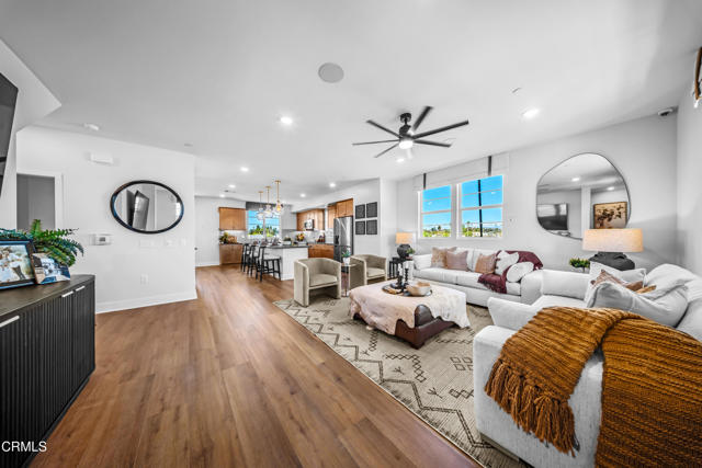 Detail Gallery Image 9 of 51 For 2862 via Descanso, Camarillo,  CA 93012 - 3 Beds | 2/1 Baths