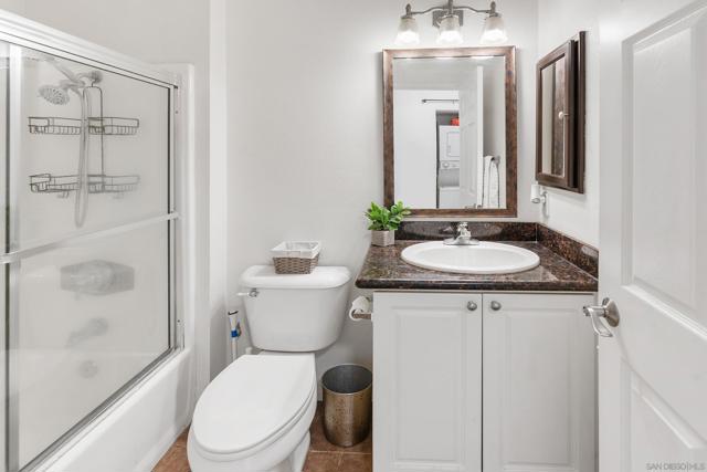 2910 Alta View Dr, San Diego CA: https://media.crmls.org/mediaz/1aa2c984-a1af-4076-8216-b447c2db1519.jpg