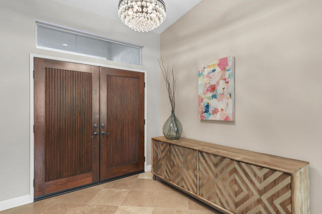 58 Sutton Place E, Palm Desert, CA 92211