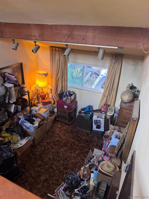 226 Lento Ln, El Cajon CA: https://media.crmls.org/mediaz/1aa4f502-ea28-44cd-8f70-5b247ca9f0c4.jpg