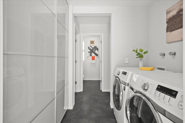 594 W Remington Drive, Sunnyvale CA: https://media.crmls.org/mediaz/1aa5972e-df35-4a0d-aa4a-00dac619f75a.jpg