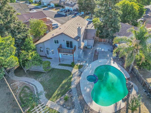 3706 Leilani Lane, Stockton CA: https://media.crmls.org/mediaz/1aa60fdd-783c-45c5-a5b7-f4343003b0d1.jpg