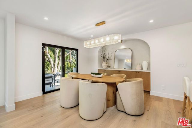 5 Bed Home for Sale in Los Angeles, California