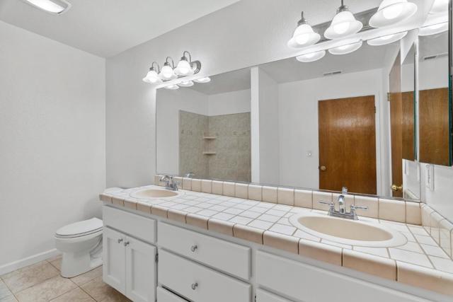 17 Carriage Lane, Scotts Valley CA: https://media.crmls.org/mediaz/1aa77b3c-bc17-4d75-ac0e-f92ee09377da.jpg