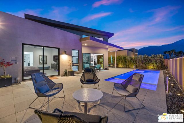 4321 Lumina Way, Palm Springs CA: https://media.crmls.org/mediaz/1aaa549d-e8d5-4b58-8172-b10dd2f268c8.jpg
