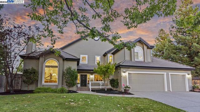 1348 Carlton Pl, Livermore CA: https://media.crmls.org/mediaz/1aac3b02-54e1-4b57-add9-76fd1fa6246a.jpg