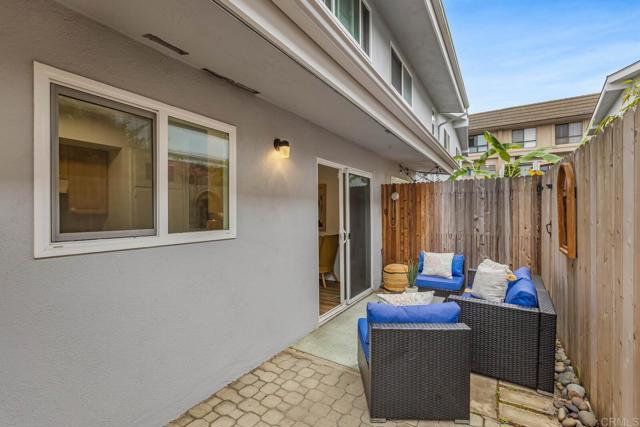 151 Del Mar Shores Terrace, Solana Beach CA: https://media.crmls.org/mediaz/1aad5e2d-3cd5-4611-b54c-5484089eeb10.jpg