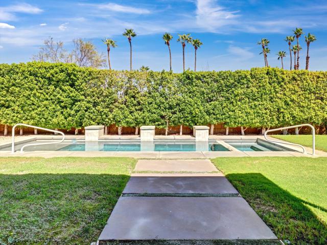 1702 Sienna Court, Palm Springs CA: https://media.crmls.org/mediaz/1aade8a3-e4c0-49ff-82c1-ef8034d5b986.jpg