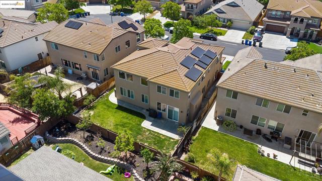 115 Tennyson Ct, Discovery Bay CA: https://media.crmls.org/mediaz/1aadfa73-084e-4322-9044-36e5897ab5a3.jpg