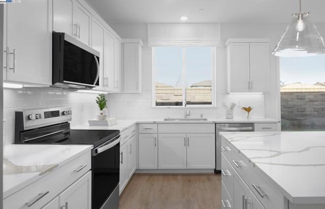 327 E Bobby Glen, Mountain House CA: https://media.crmls.org/mediaz/1aae0d93-9e92-4354-a3ff-1ba901a74c6b.jpg