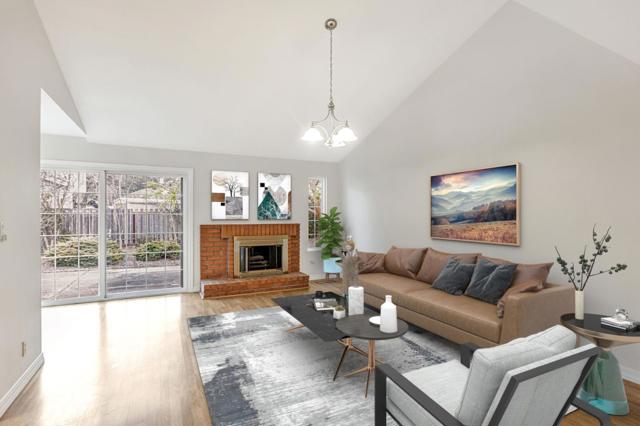 3695 Skyline Drive, Hayward CA: https://media.crmls.org/mediaz/1aaf8522-a715-4610-8a76-102bd52a3673.jpg