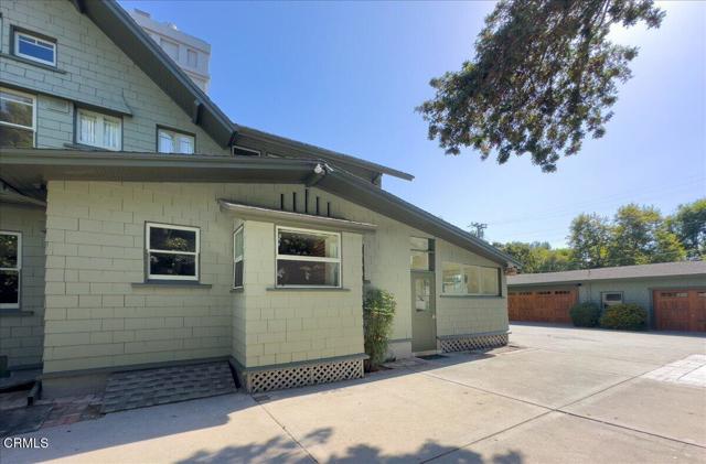 217 Oaklawn Avenue, South Pasadena CA: https://media.crmls.org/mediaz/1aafd3e5-42a9-4c06-a42e-d7db9f7a9e21.jpg