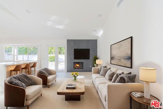 Image 12 of 44 For 70725 Ironwood Drive