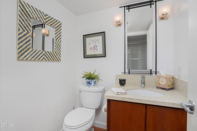 Detail Gallery Image 19 of 44 For 108 S Grand Ave, Pasadena,  CA 91105 - 3 Beds | 2/1 Baths