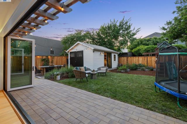 Image 3 of 60 For 5472 Kales Avenue