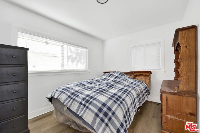 4124 W 64th Street, Inglewood CA: https://media.crmls.org/mediaz/1ab35bdb-6ce9-44c7-8c00-7d27e0cf1734.jpg