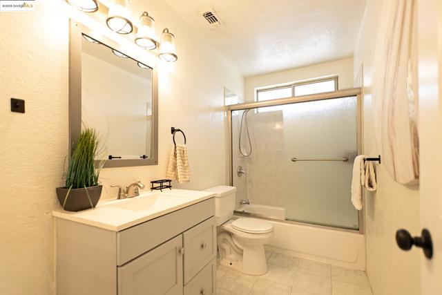 2825 GEORGIA DRIVE, Tracy CA: https://media.crmls.org/mediaz/1ab43cc3-795d-4020-9e87-ca2b9da808ad.jpg