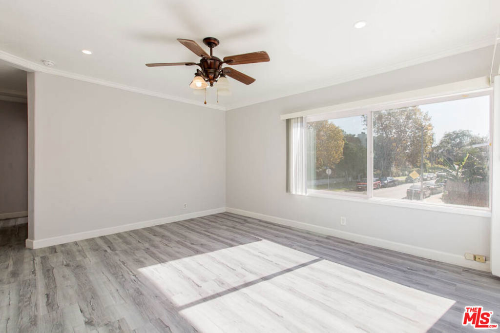 8525 Cadillac Avenue