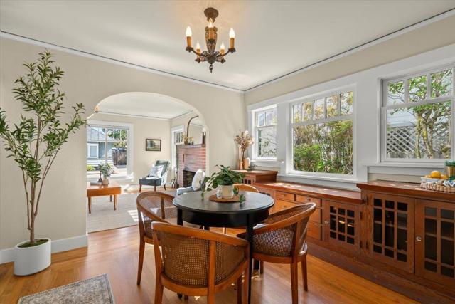 211 2nd Avenue, Santa Cruz CA: https://media.crmls.org/mediaz/1ab5d1cc-d320-48e5-8b76-3a6fe153fd40.jpg