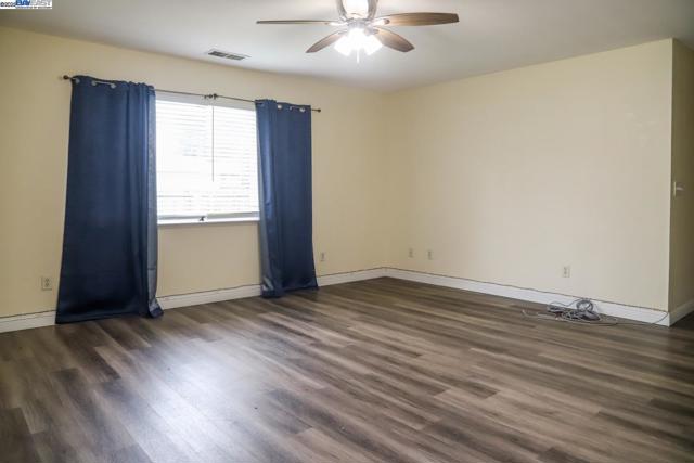 4295 N Archie Avenue, Fresno CA: https://media.crmls.org/mediaz/1ab61234-9af5-454b-aebb-a73006b55a18.jpg