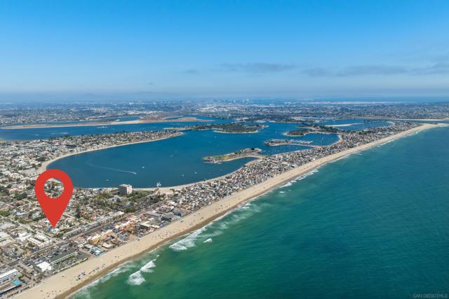 839 Reed Avenue, Pacific Beach (San Diego) CA: https://media.crmls.org/mediaz/1ab69439-1cd7-4229-b4b7-2b847993dea0.jpg
