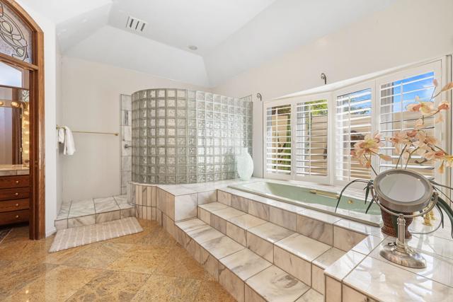 50180 Vista Montana Road, La Quinta CA: https://media.crmls.org/mediaz/1ab6a53a-75a9-4073-a757-fc0da643da59.jpg