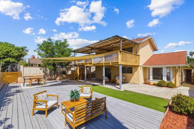 Detail Gallery Image 15 of 33 For 6729 Anton Ln, San Diego,  CA 92114 - 4 Beds | 3 Baths