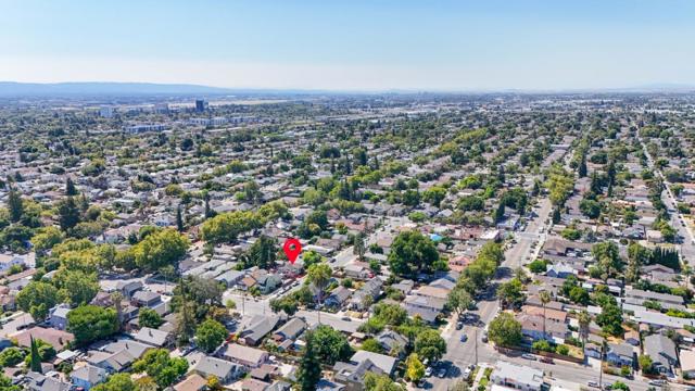 209 N 16th Street, San Jose CA: https://media.crmls.org/mediaz/1abbb198-7cda-4512-9ffe-df02ffef4bf9.jpg