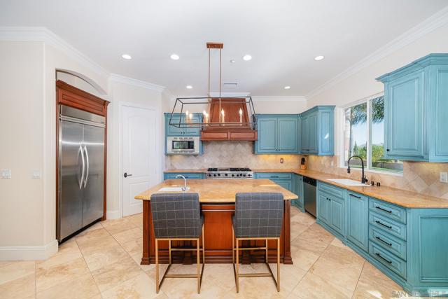 4703 Briana Ct, Fallbrook CA: https://media.crmls.org/mediaz/1abbbf7f-630b-451b-9a75-4fa62d0b961b.jpg