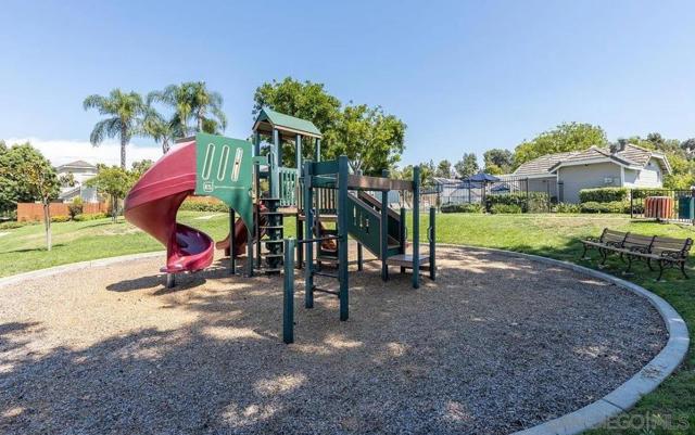 10632 Rancho Carmel Dr, San Diego CA: https://media.crmls.org/mediaz/1abcb17b-db8f-4720-a432-ca3513a1323b.jpg