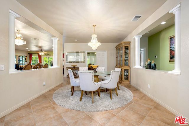 850 Ventana, Palm Springs, CA 92262