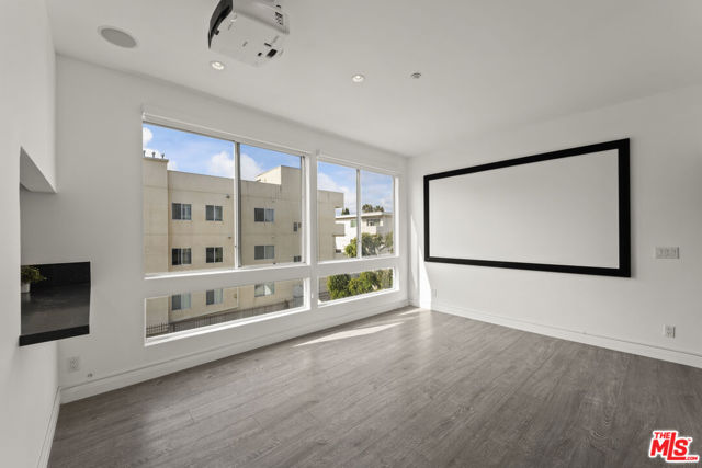 1932 Selby Avenue, Los Angeles CA: https://media.crmls.org/mediaz/1abde3eb-9f67-4ecb-9c33-f4d885d07470.jpg