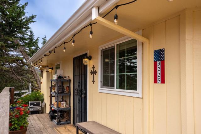 3225 Hillman Lane, Royal Oaks CA: https://media.crmls.org/mediaz/1abeecae-f9ad-4a25-befc-ca16c844e5aa.jpg