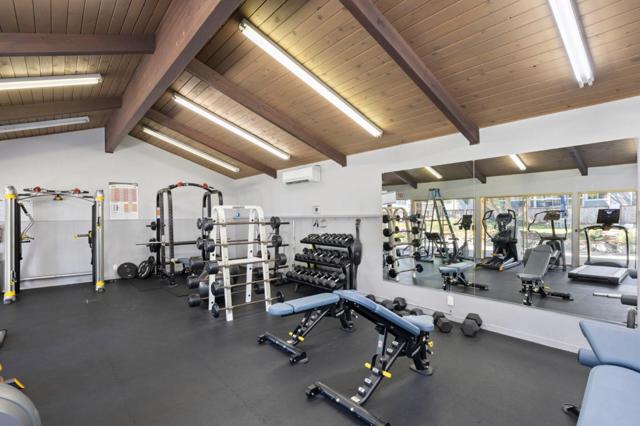 464 Fathom Drive, San Mateo CA: https://media.crmls.org/mediaz/1ac0577b-3bc0-4110-ba2d-1b50f232791f.jpg